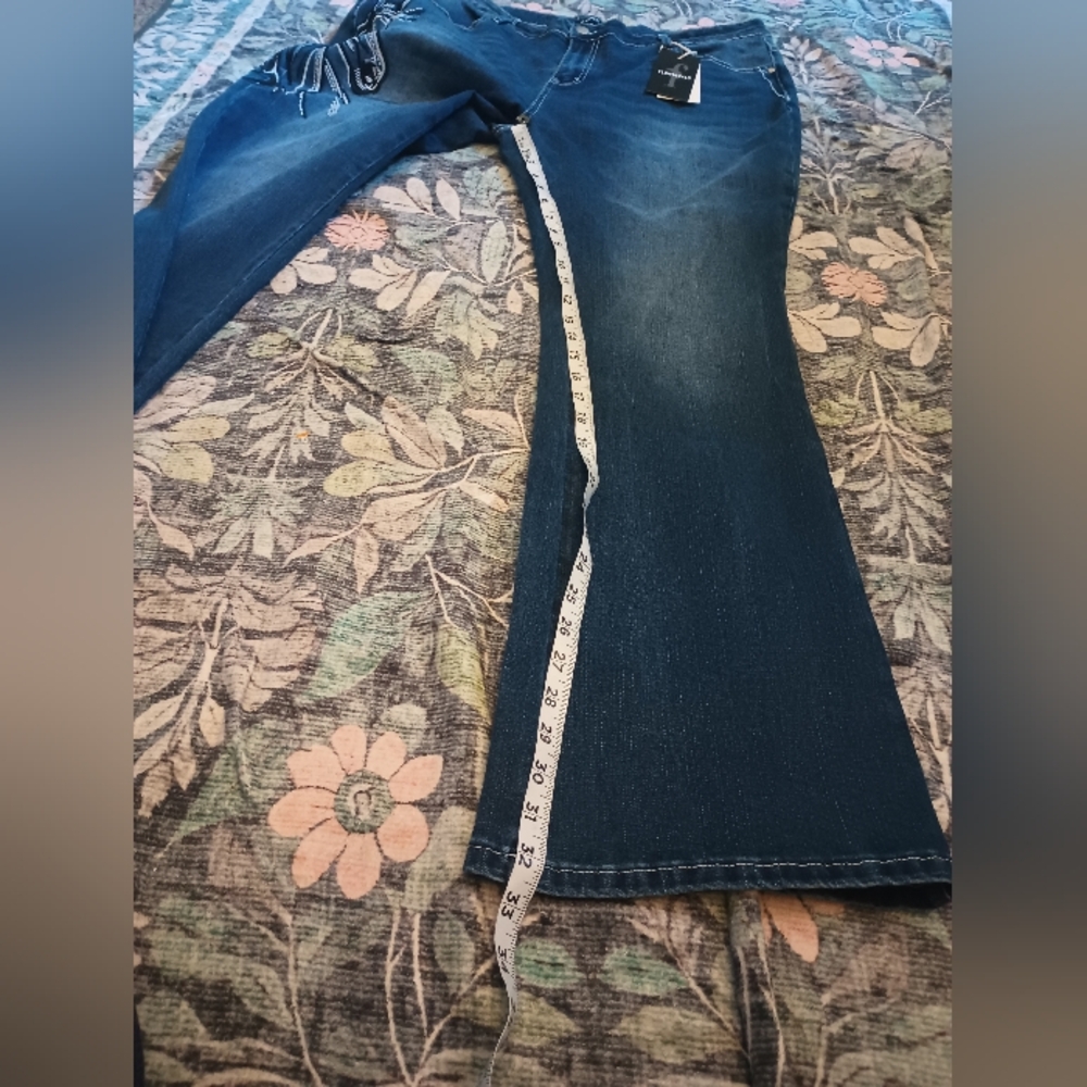 Flamingals Horse Embroidered Flare Jeans Womens 4XL Western Equestrian Indie NWT - Picture 12 of 12
